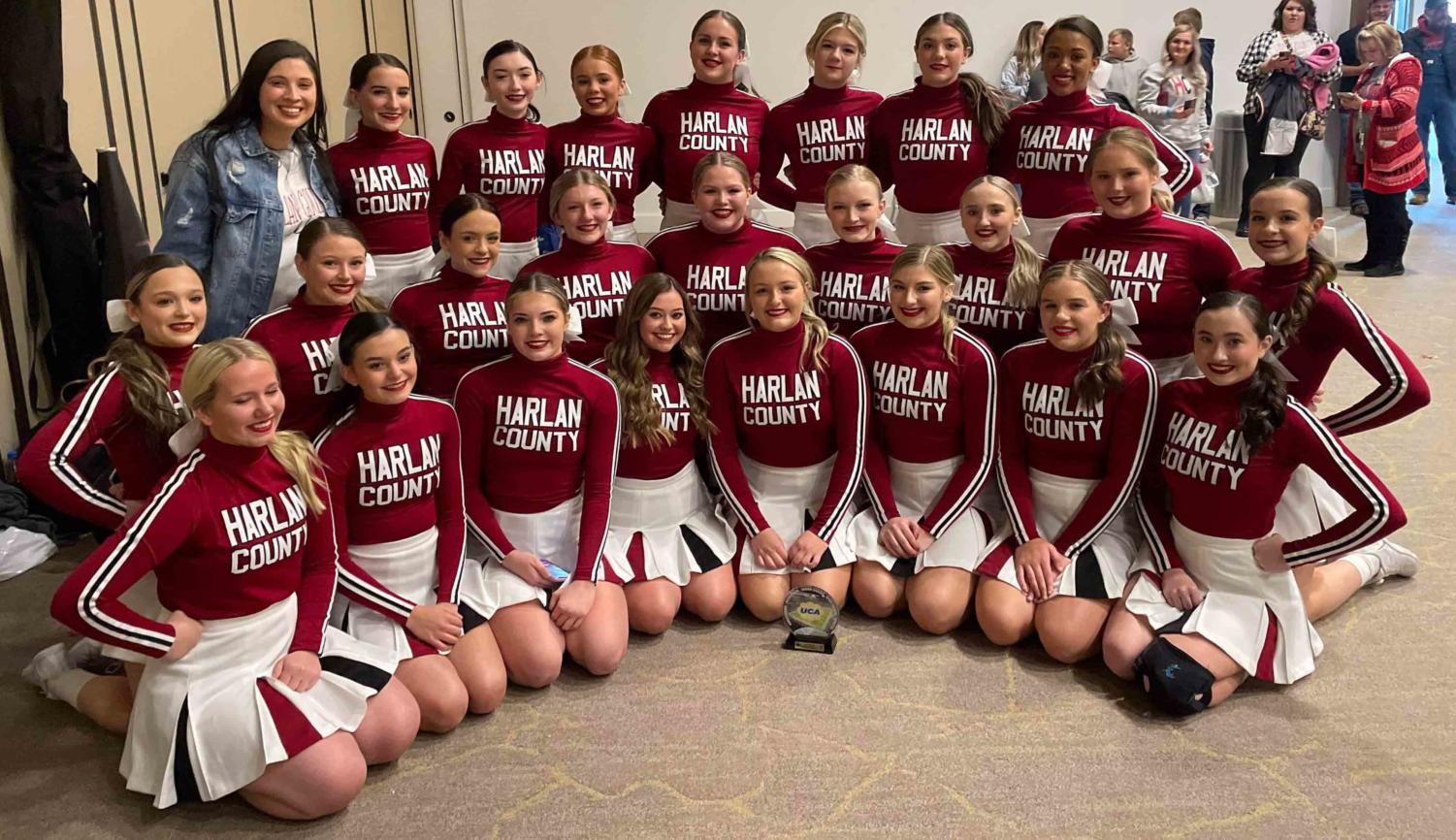 HCHS Cheerleaders Earn Trip To UCA National Championship Competition